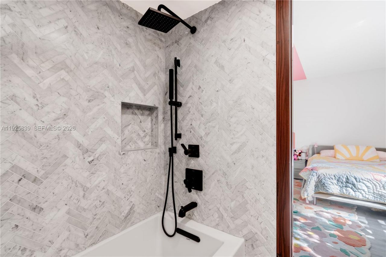 125 Jefferson Ave, Unit 119, Miami Beach, FL 33139 Photo