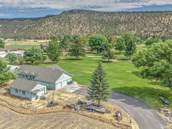 7208 NE Ochoco Highway, Prineville, OR 97754