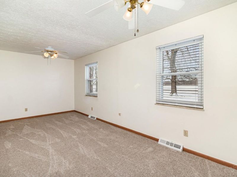 2271 St Rt 28, Goshen Twp, OH 45122 Photo 10