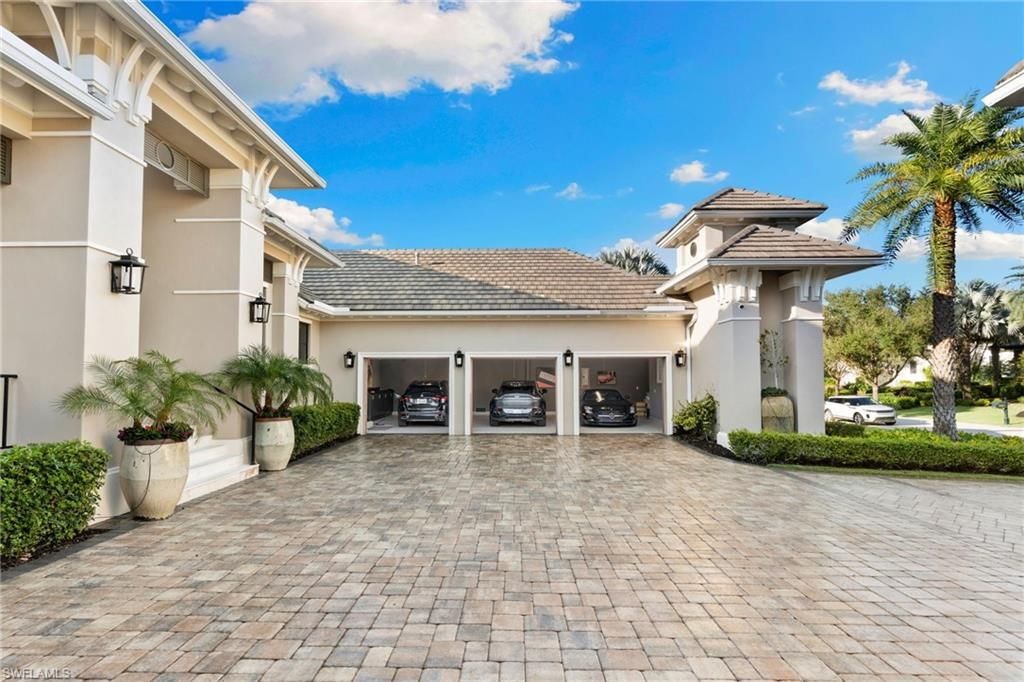 26180 Woodlyn Dr, Bonita Springs, FL 34134 Photo