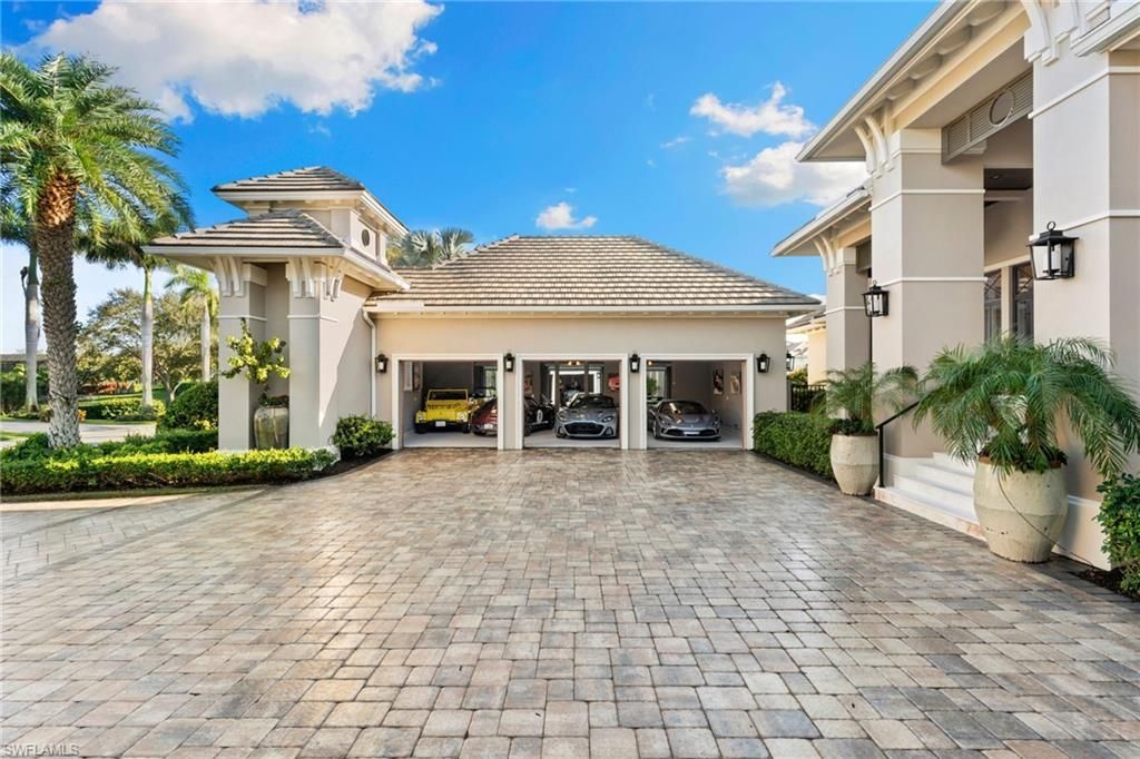 26180 Woodlyn Dr, Bonita Springs, FL 34134 Photo