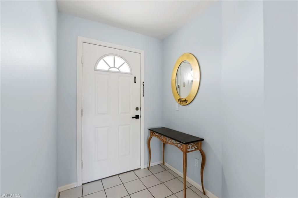 121 Gabriel Cir, Unit 1-108, Naples, FL 34104 Photo