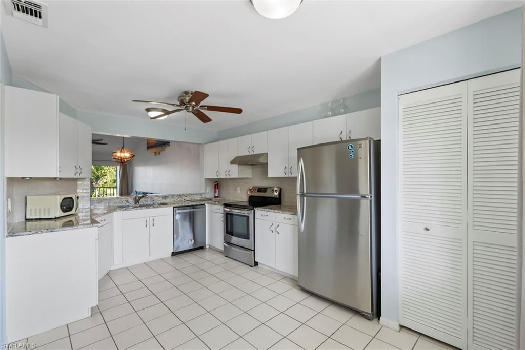 121 Gabriel Cir, Unit 1-108, Naples, FL 34104 Photo