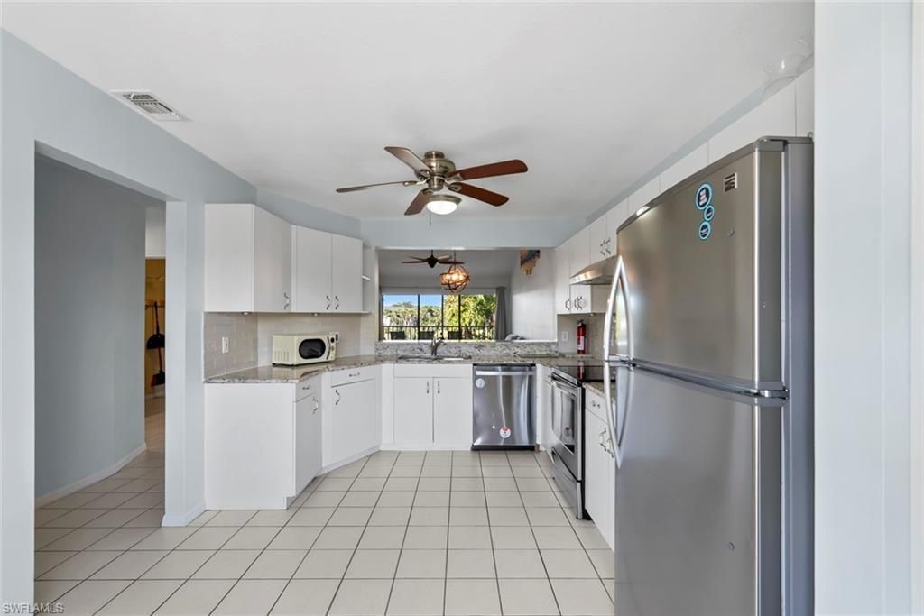 121 Gabriel Cir, Unit 1-108, Naples, FL 34104 Photo