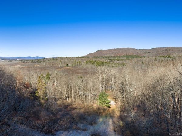 66 Barnes, Canaan, CT 06031