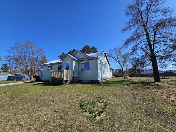 512/516 E Avenue C, Newberry, MI 49868