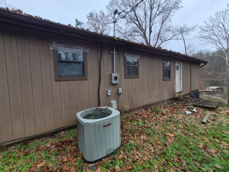 9040 St Rt 243, South Point, OH 45680 Photo 11