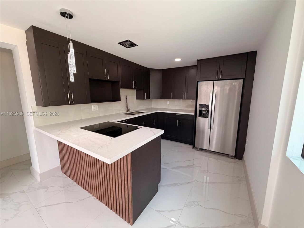 3527 NW 17th St, Miami, FL 33125 Photo