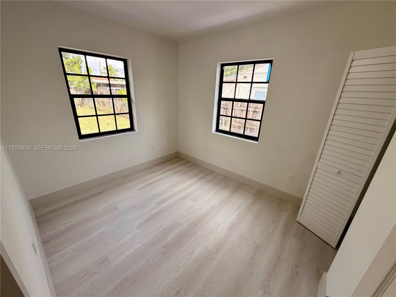 3527 NW 17th St, Miami, FL 33125 Photo