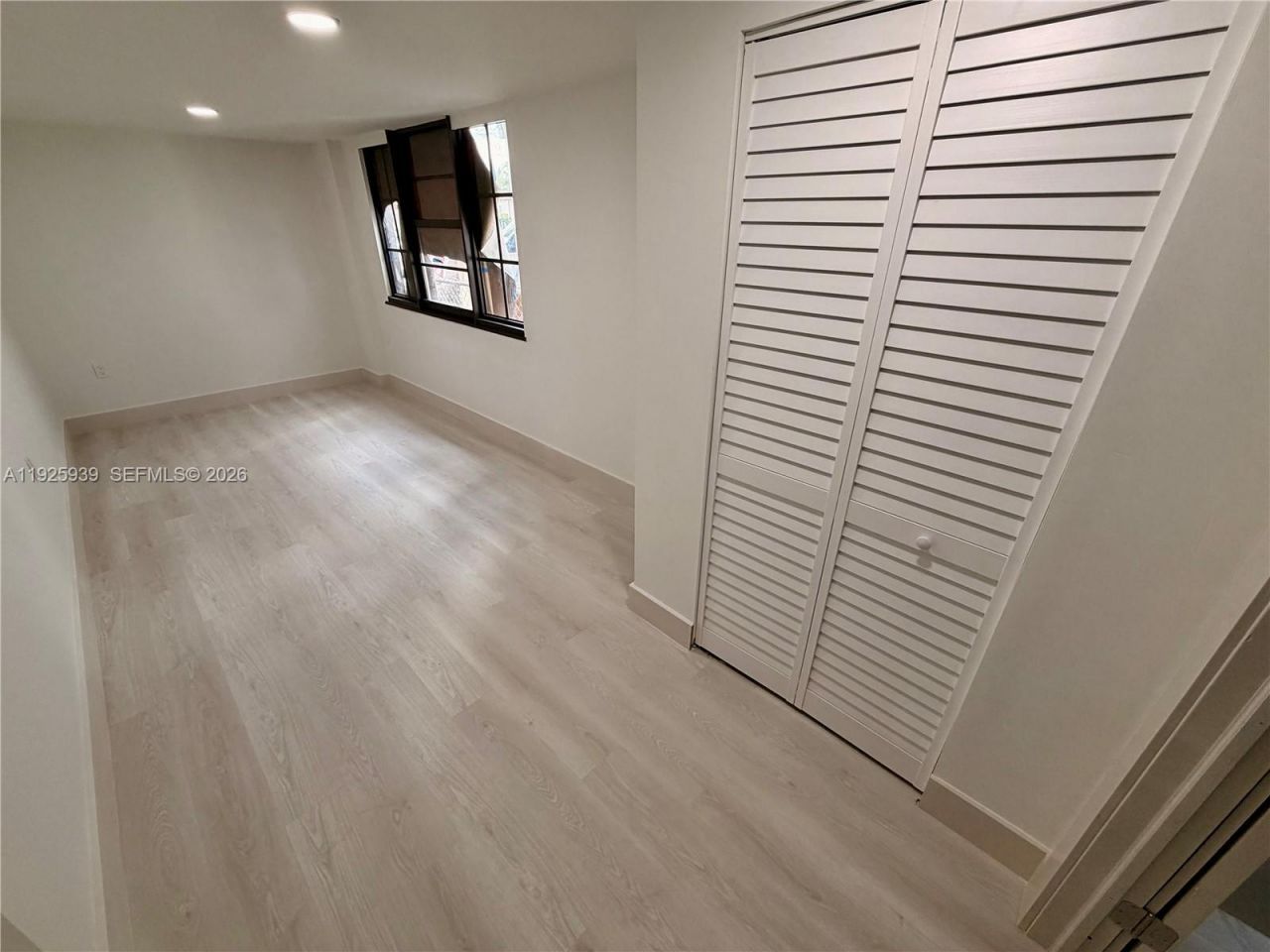 3527 NW 17th St, Miami, FL 33125 Photo