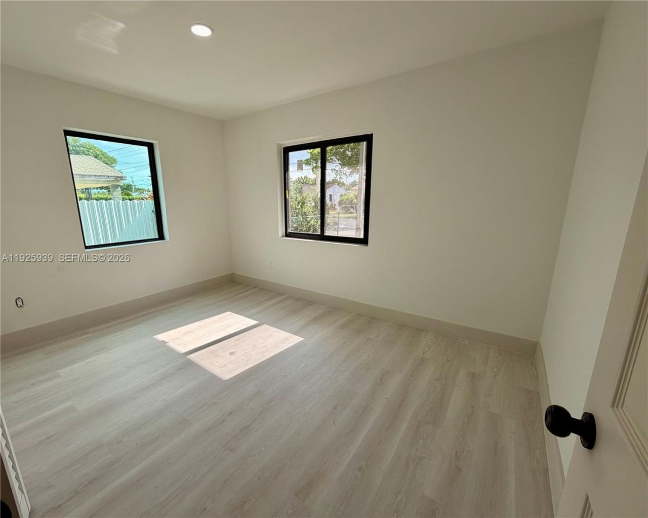 3527 NW 17th St, Miami, FL 33125 Photo