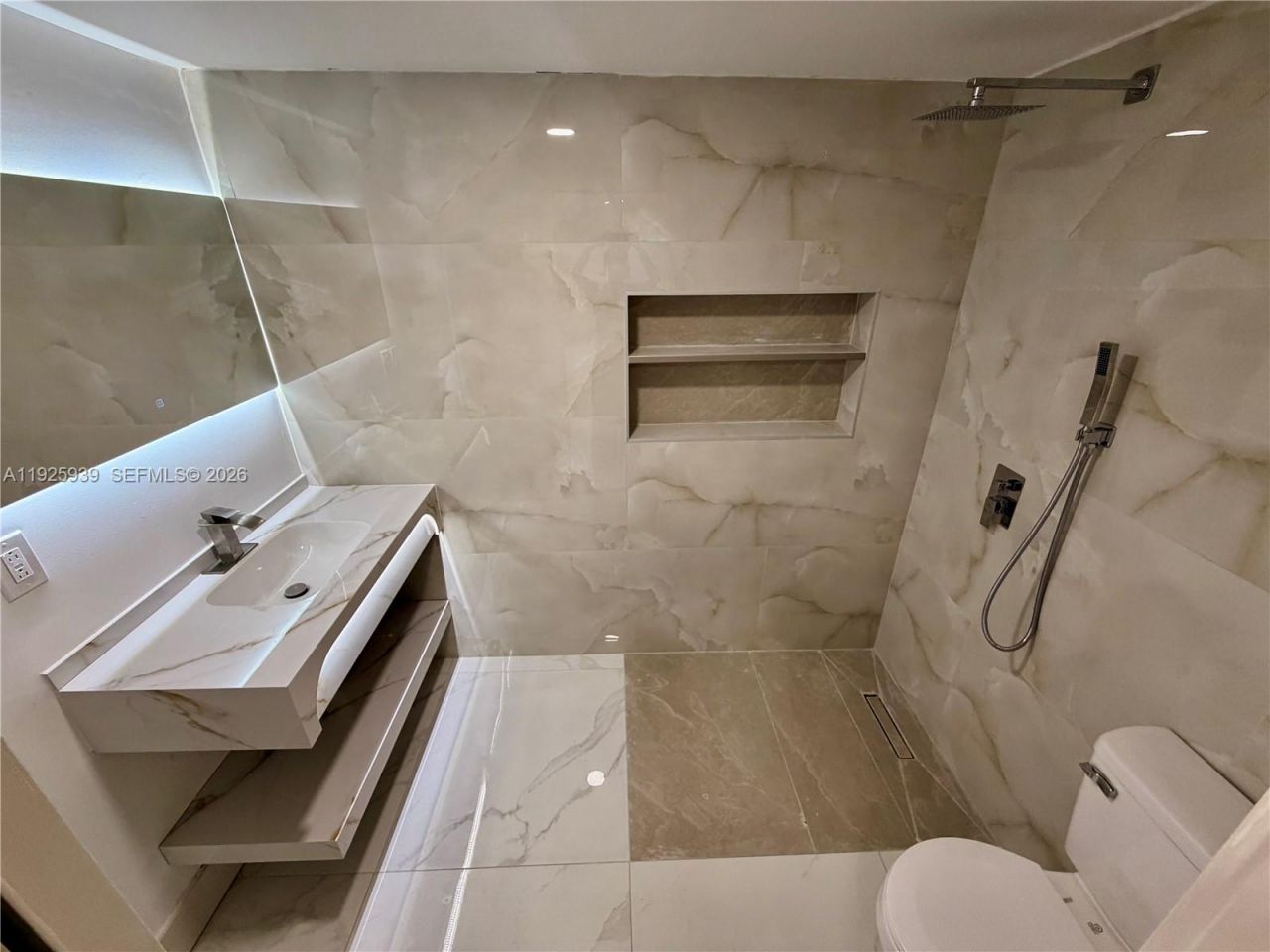 3527 NW 17th St, Miami, FL 33125 Photo