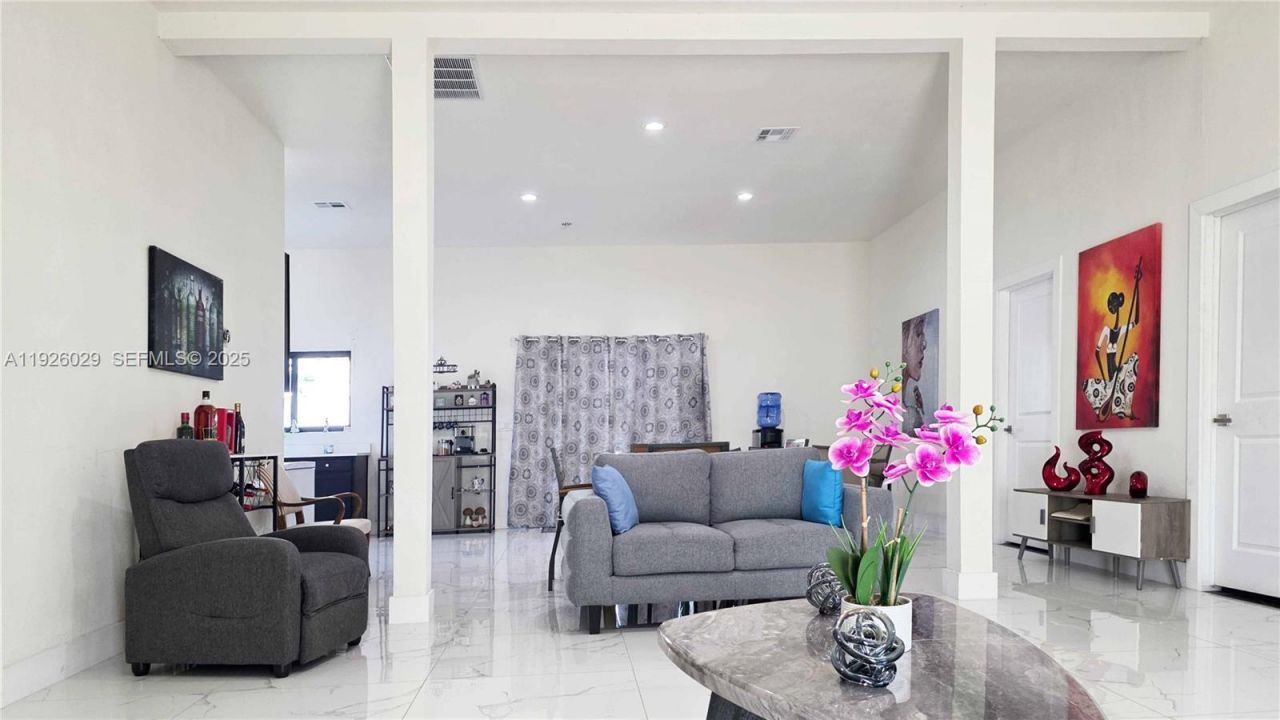 527 Perimeter Rd, La Belle, FL 33440 Photo