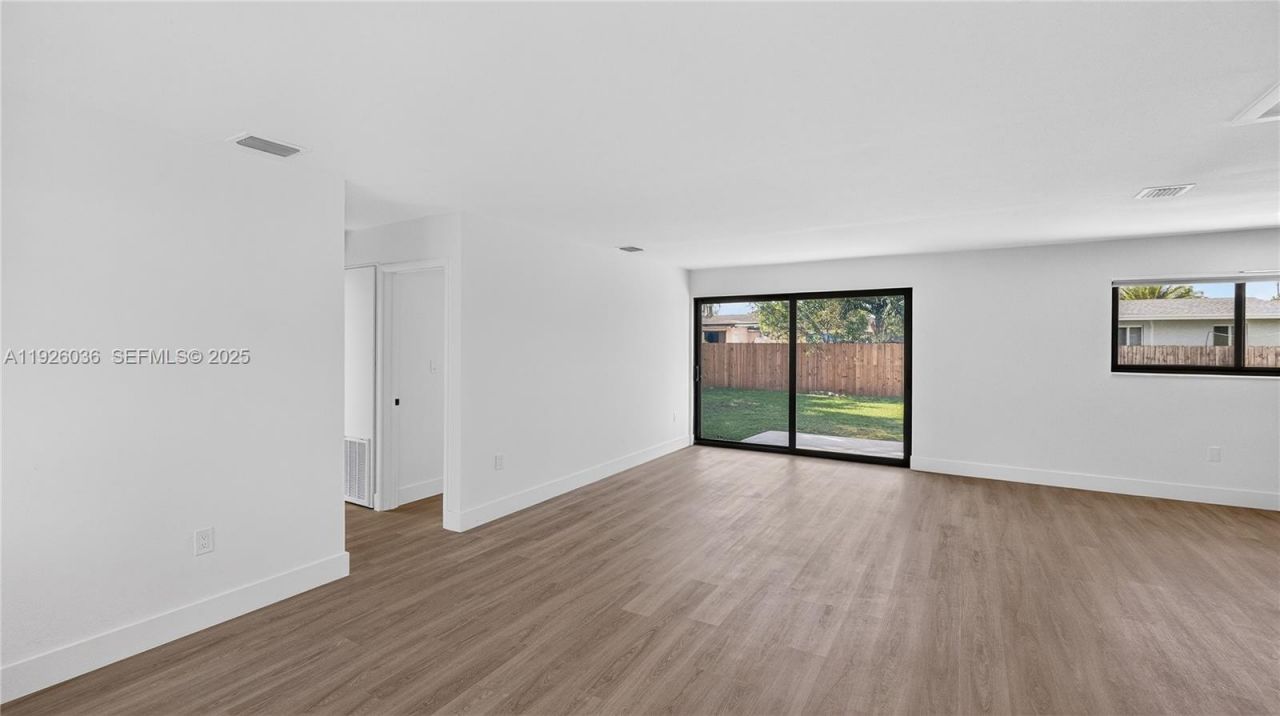 4850 SW 93rd Ct, Miami, FL 33165 Photo