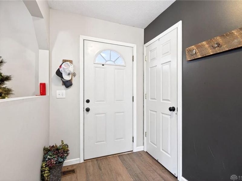 815 Oneida Trail, New Jasper Township, OH 45335 Photo 5