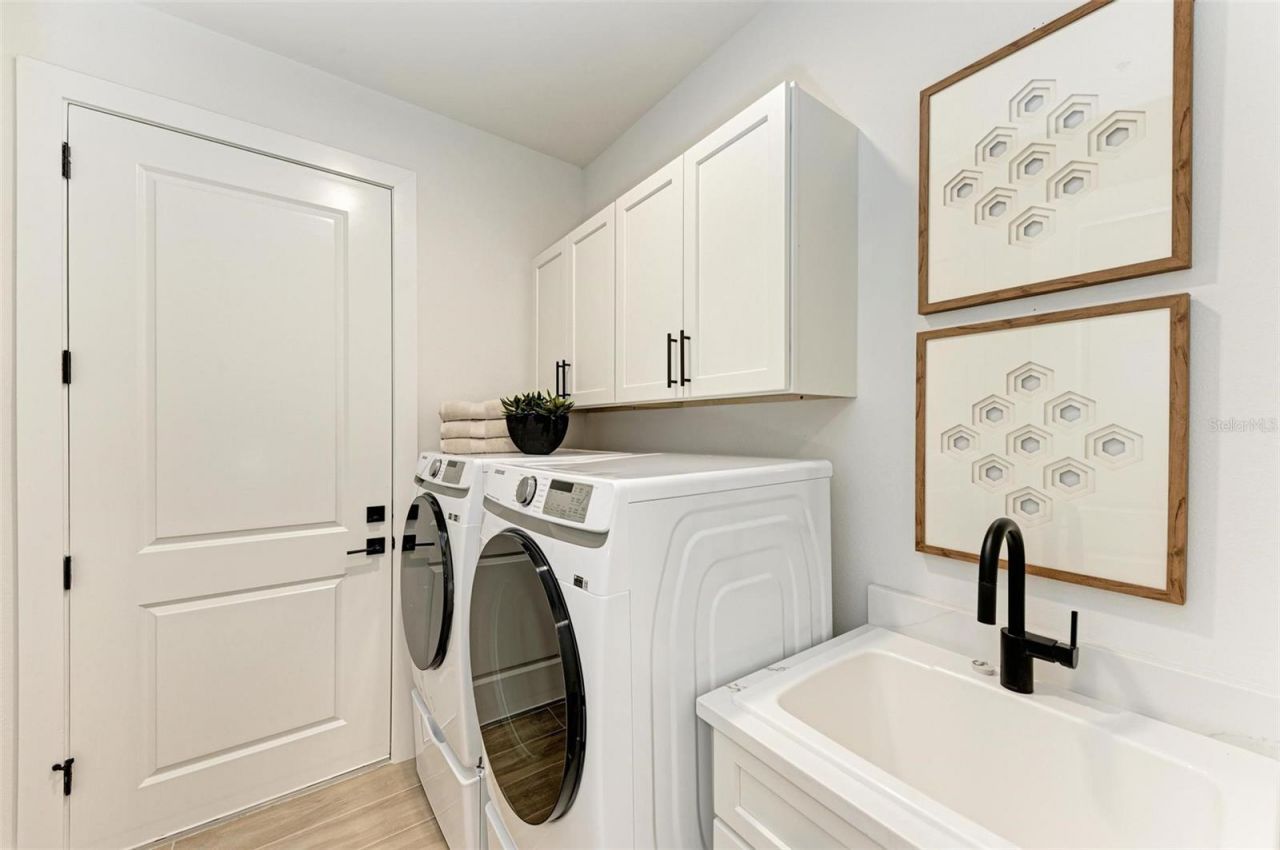 10016 Rembrandt Way, Unit 101, Bradenton, FL 34212 Photo