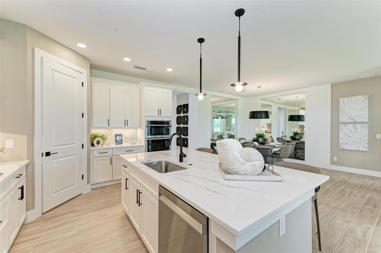 10016 Rembrandt Way, Unit 101, Bradenton, FL 34212 Photo