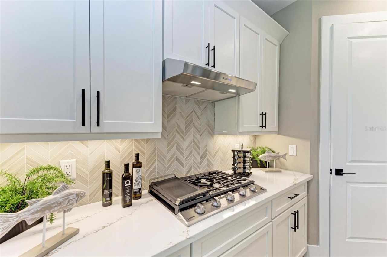 10016 Rembrandt Way, Unit 101, Bradenton, FL 34212 Photo