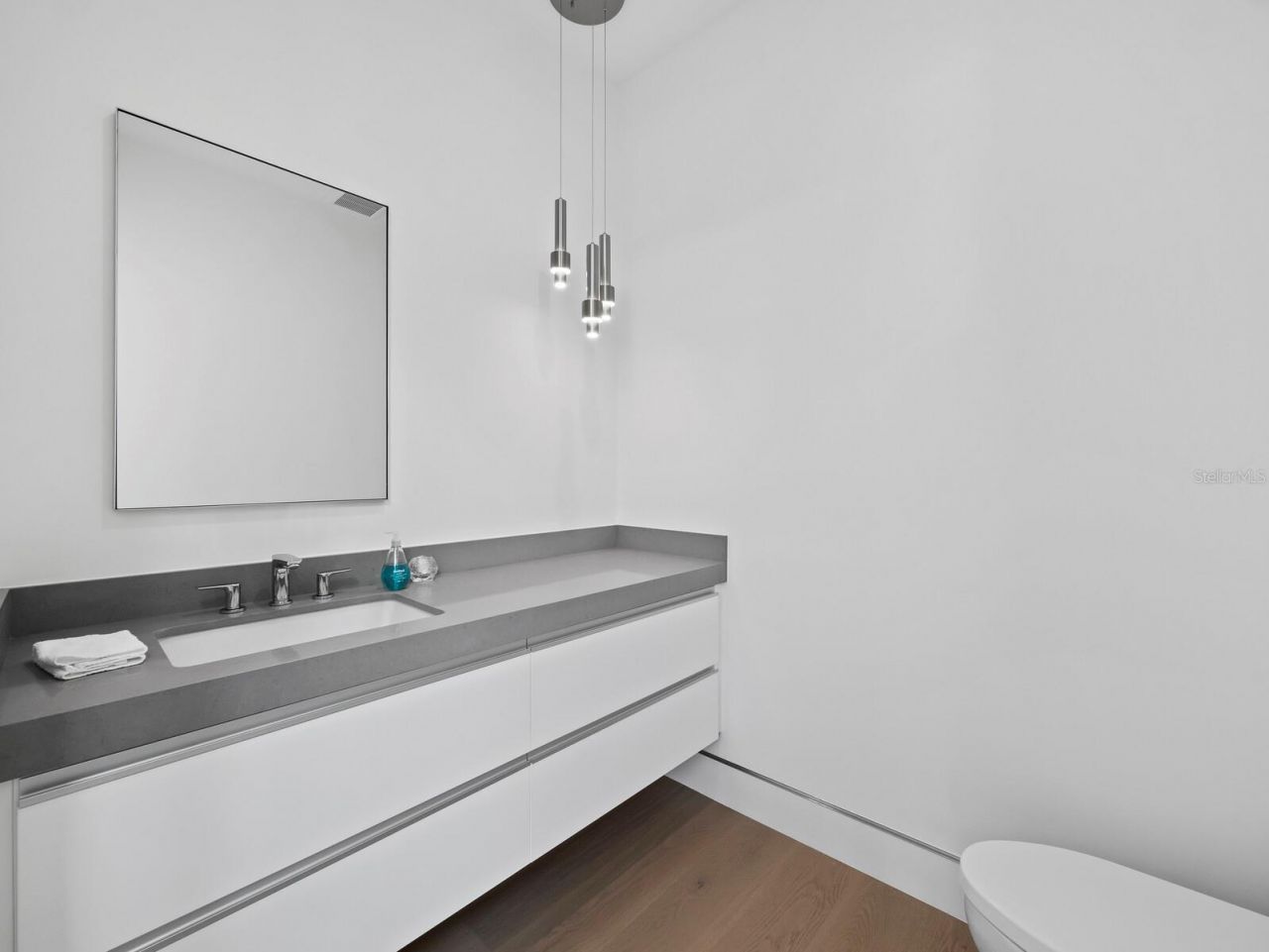 656 S Owl Drive, Sarasota, FL 34236 Photo