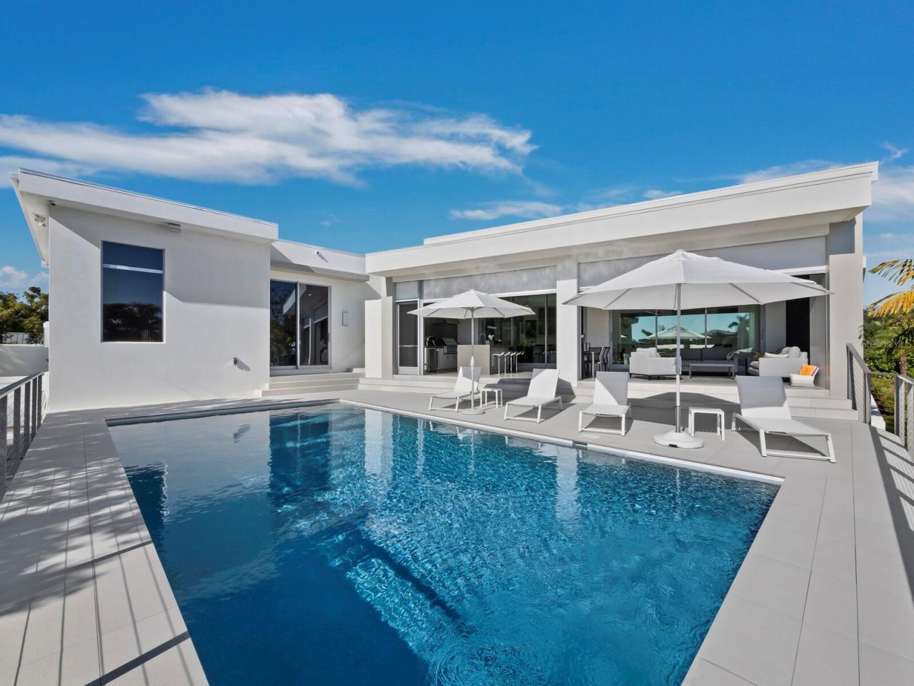 656 S Owl Drive, Sarasota, FL 34236 Photo