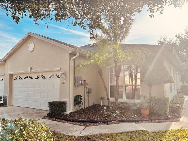 101 LOWER LAKE COURT, DEBARY, FL 32713