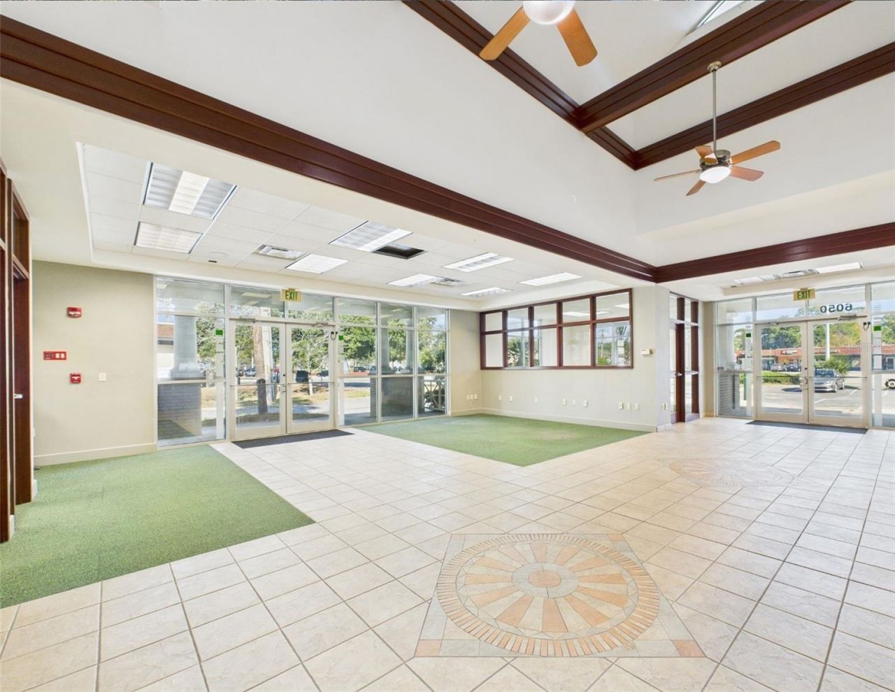 6050 Saint Augustine Road, Jacksonville, FL 32217 Photo