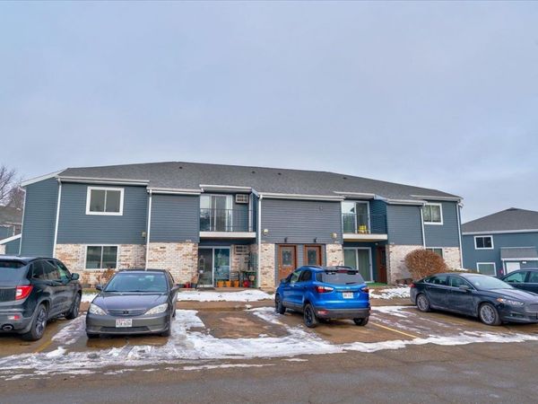 1403 Whispering Pines Way, Fitchburg, WI 53713