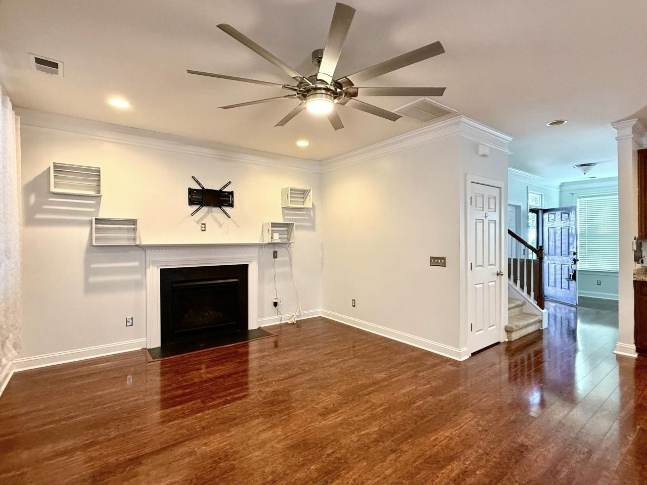 1623 Seabago Drive Photo 6