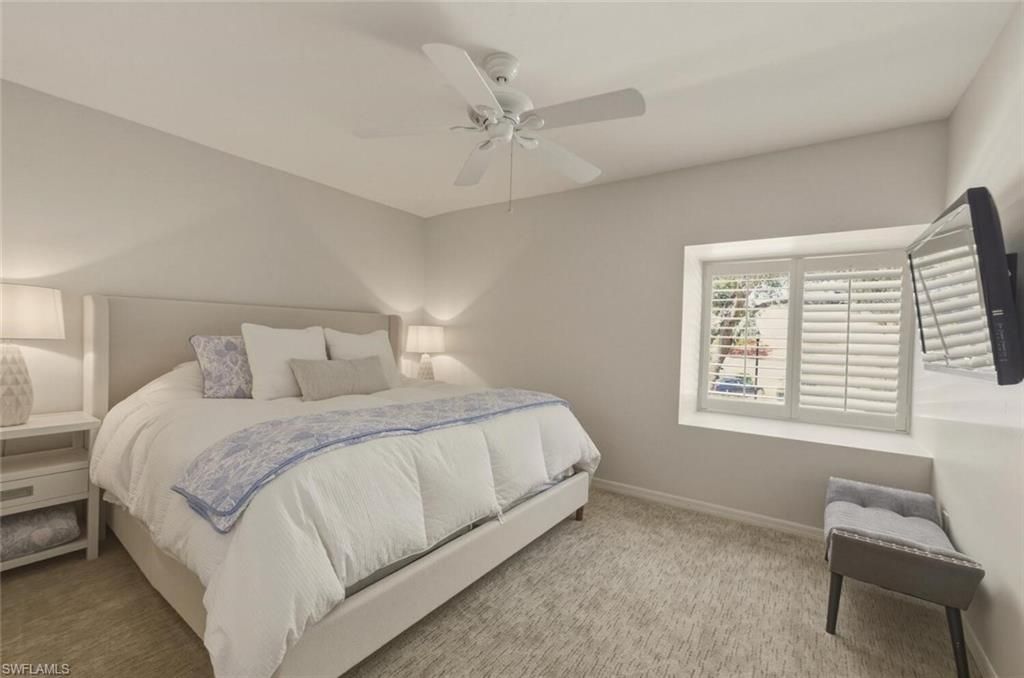 559 Beachwalk Cir, Unit U202, Naples, FL 34108 Photo