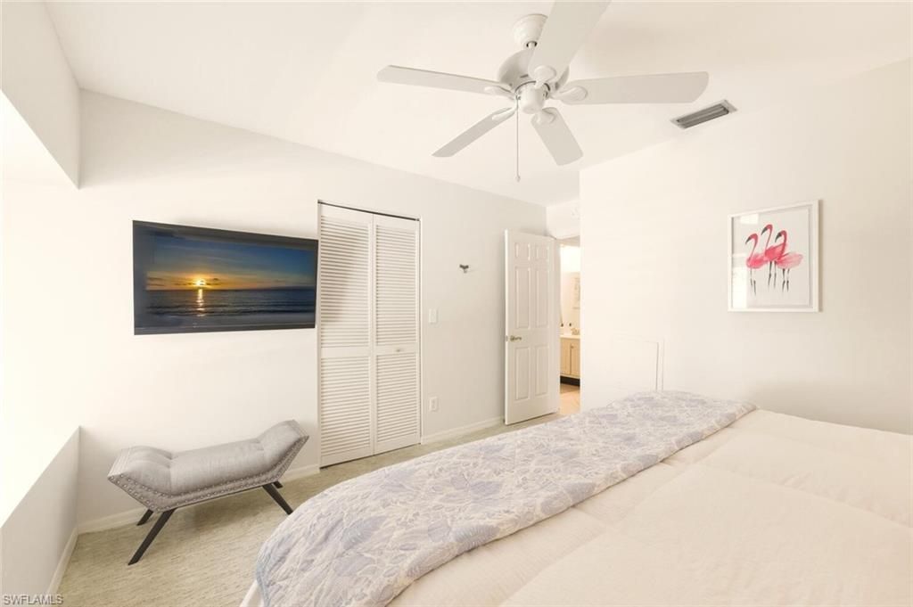 559 Beachwalk Cir, Unit U202, Naples, FL 34108 Photo