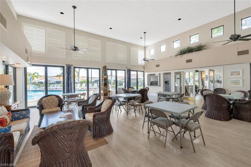 559 Beachwalk Cir, Unit U202, Naples, FL 34108 Photo