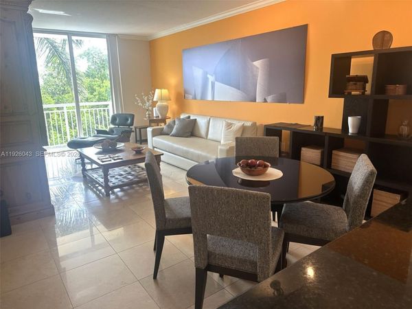 2000 N Bayshore Dr, Unit 318, Miami, FL 33137