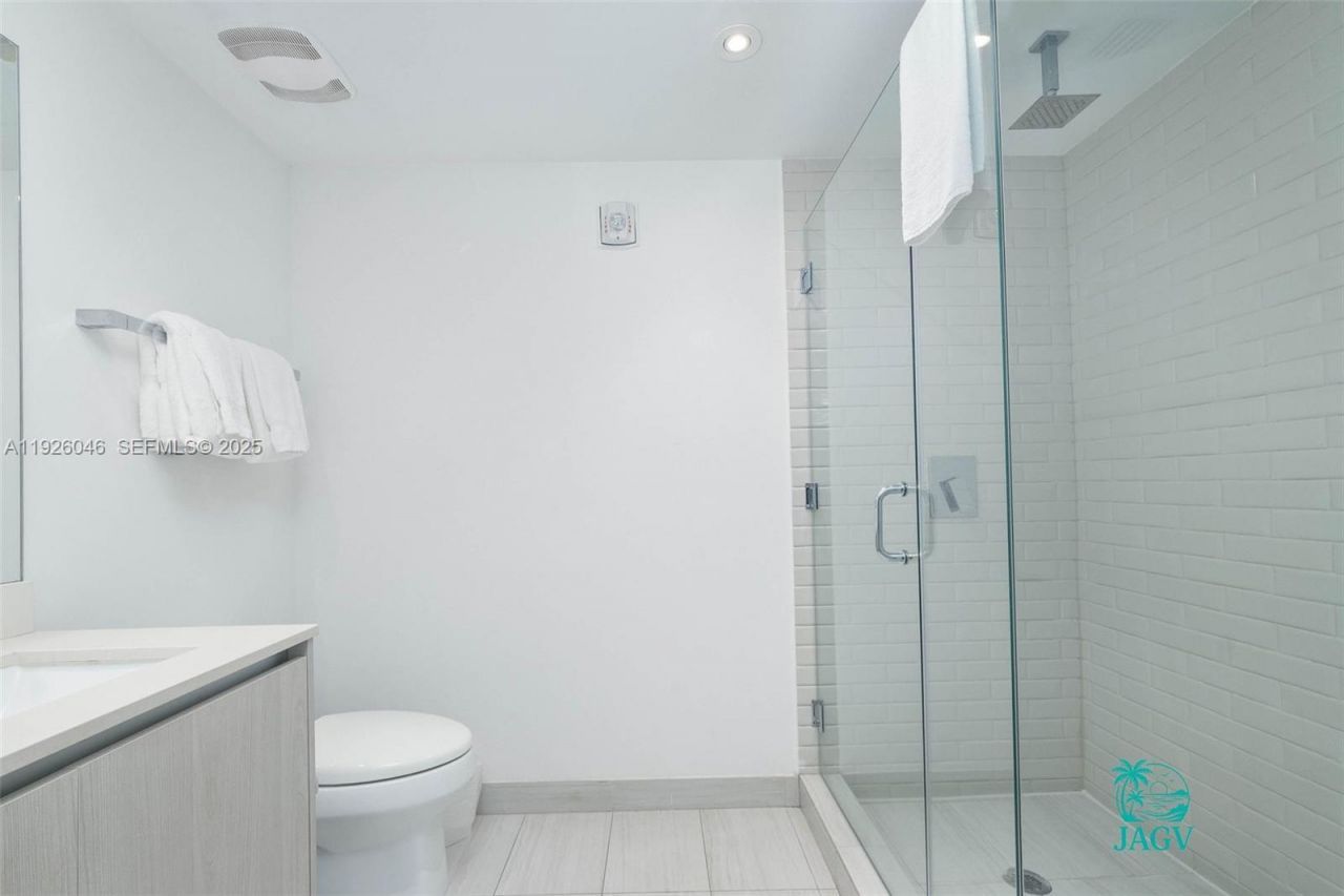 4010 S Ocean Dr, Unit R3005, Hollywood, FL 33019 Photo