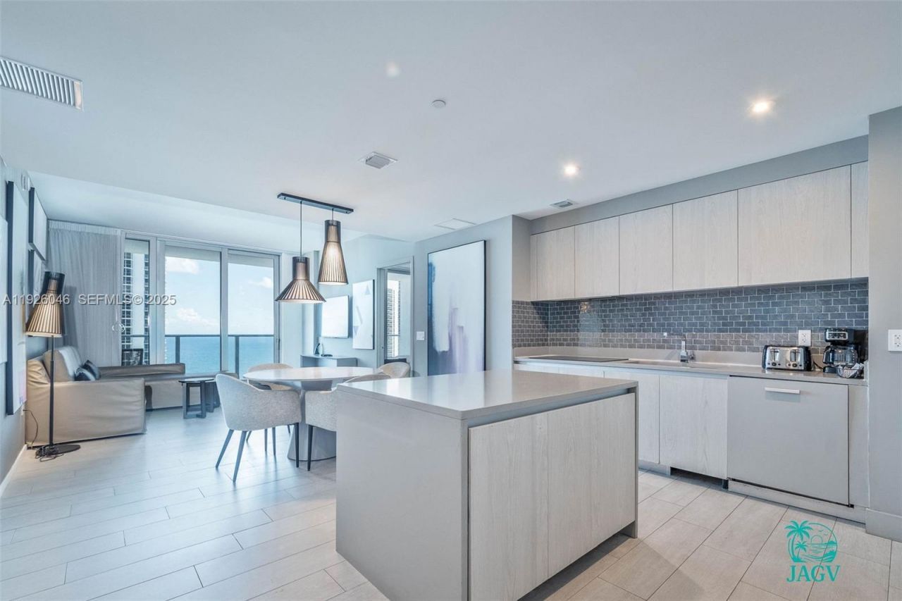 4010 S Ocean Dr, Unit R3005, Hollywood, FL 33019 Photo