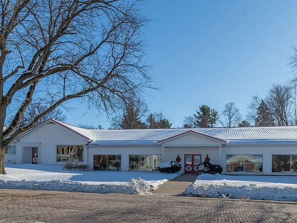207 E Broadway St, Mount Carroll, IL 61053