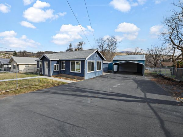 1821 Lancaster Avenue, Klamath Falls, OR 97601