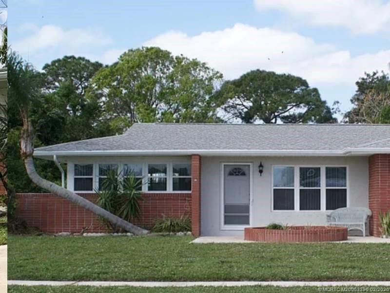 874 SW Ivanhoe Drive, Port Saint Lucie, FL 34983 Photo