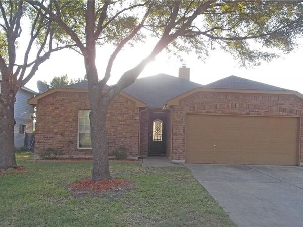 110 Fossil TRL, Leander, TX 78641