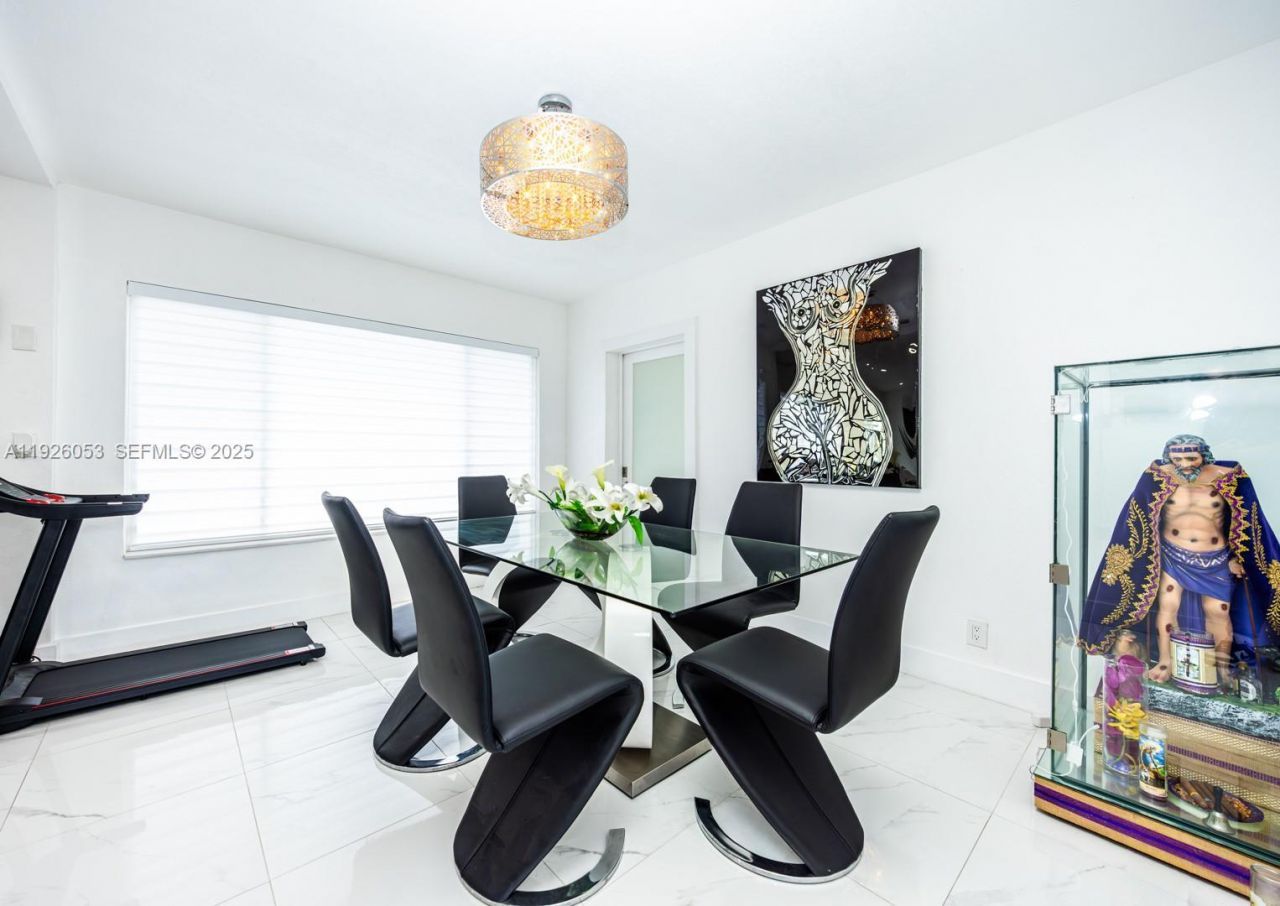 9365 SW 44th St, Miami, FL 33165 Photo