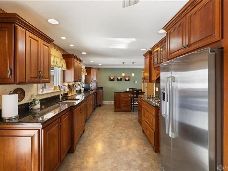 1594 Mapleton Drive, Centerville, OH 45459 Photo 33