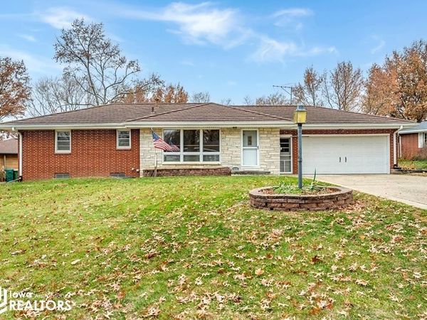 611 S O Street, Indianola, IA 50125