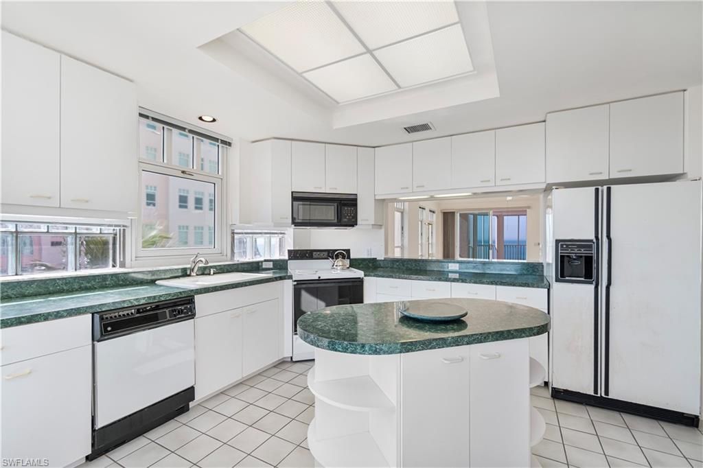 253 Barefoot Beach Blvd, Unit 406, Bonita Springs, FL 34134 Photo