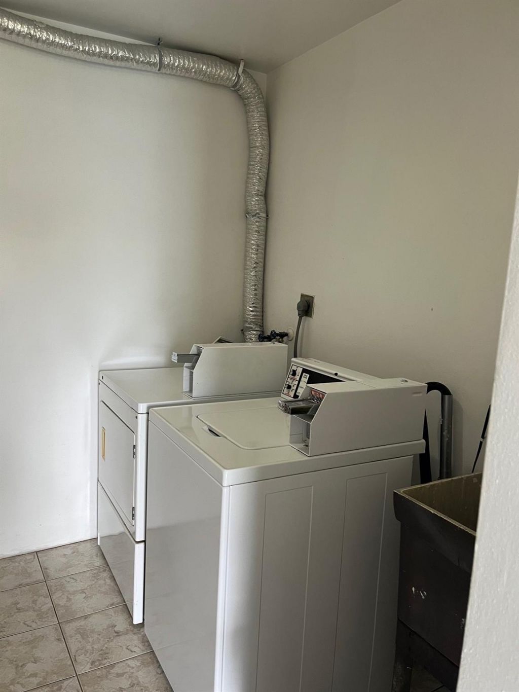 1351 N 12th Court, Unit 9A, Hollywood, FL 33019 Photo