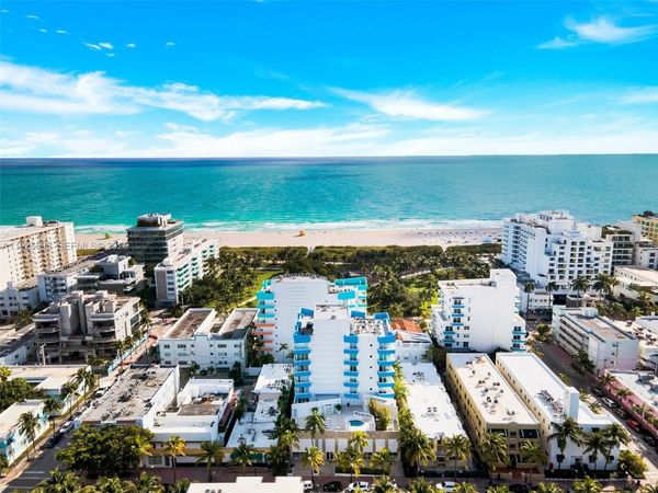 225 Collins Ave, Unit 6J, Miami Beach, FL 33139