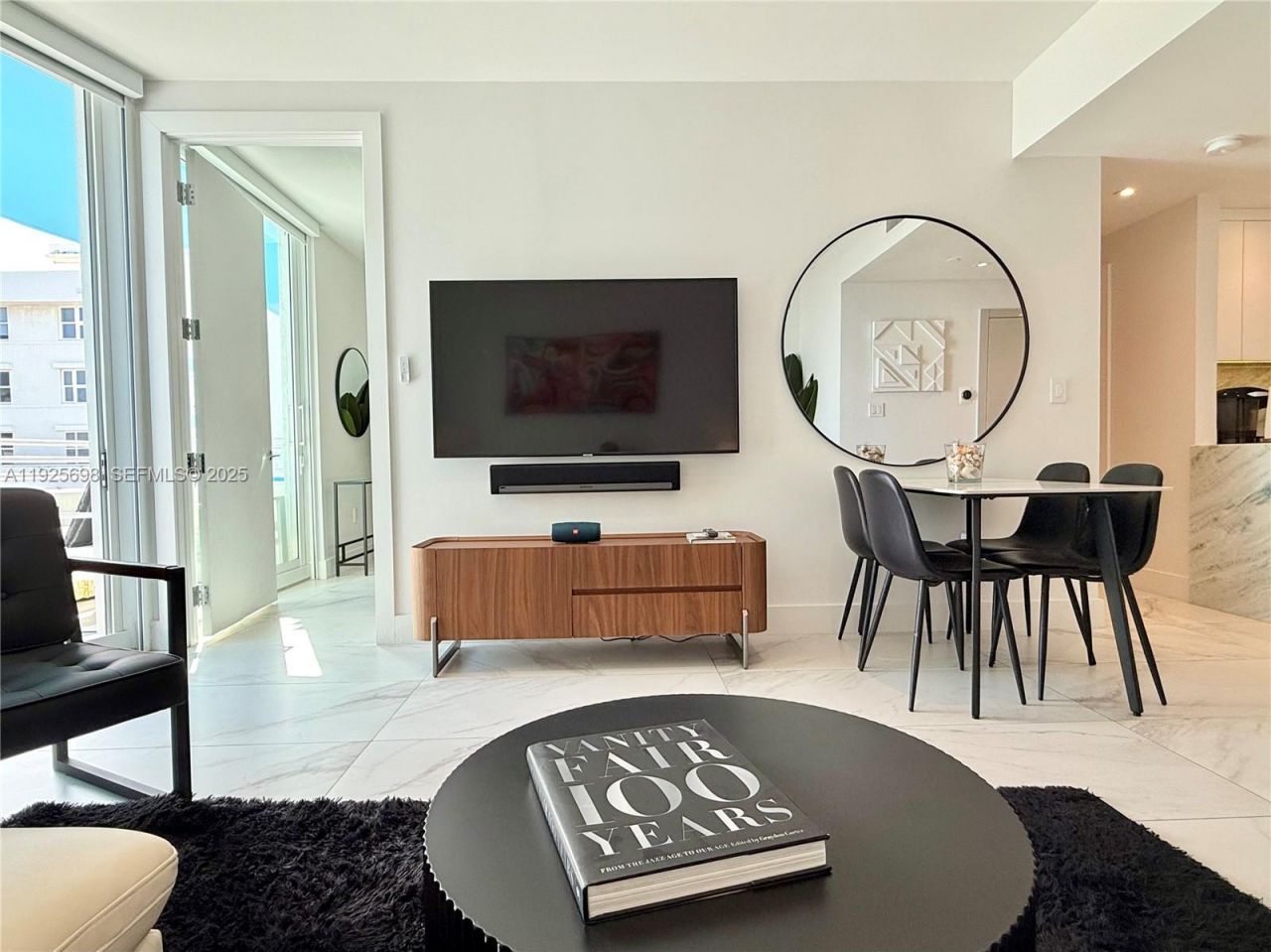 225 Collins Ave, Unit 6J, Miami Beach, FL 33139 Photo