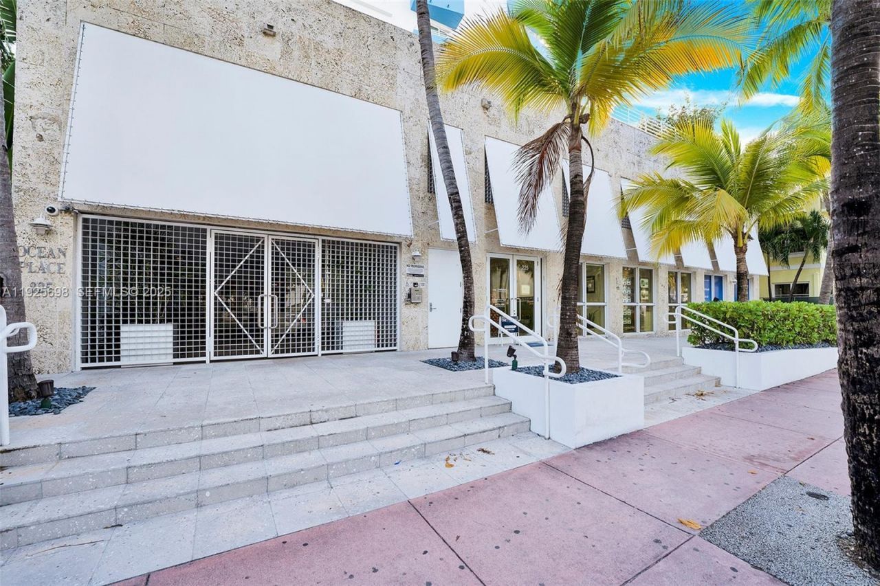 225 Collins Ave, Unit 6J, Miami Beach, FL 33139 Photo