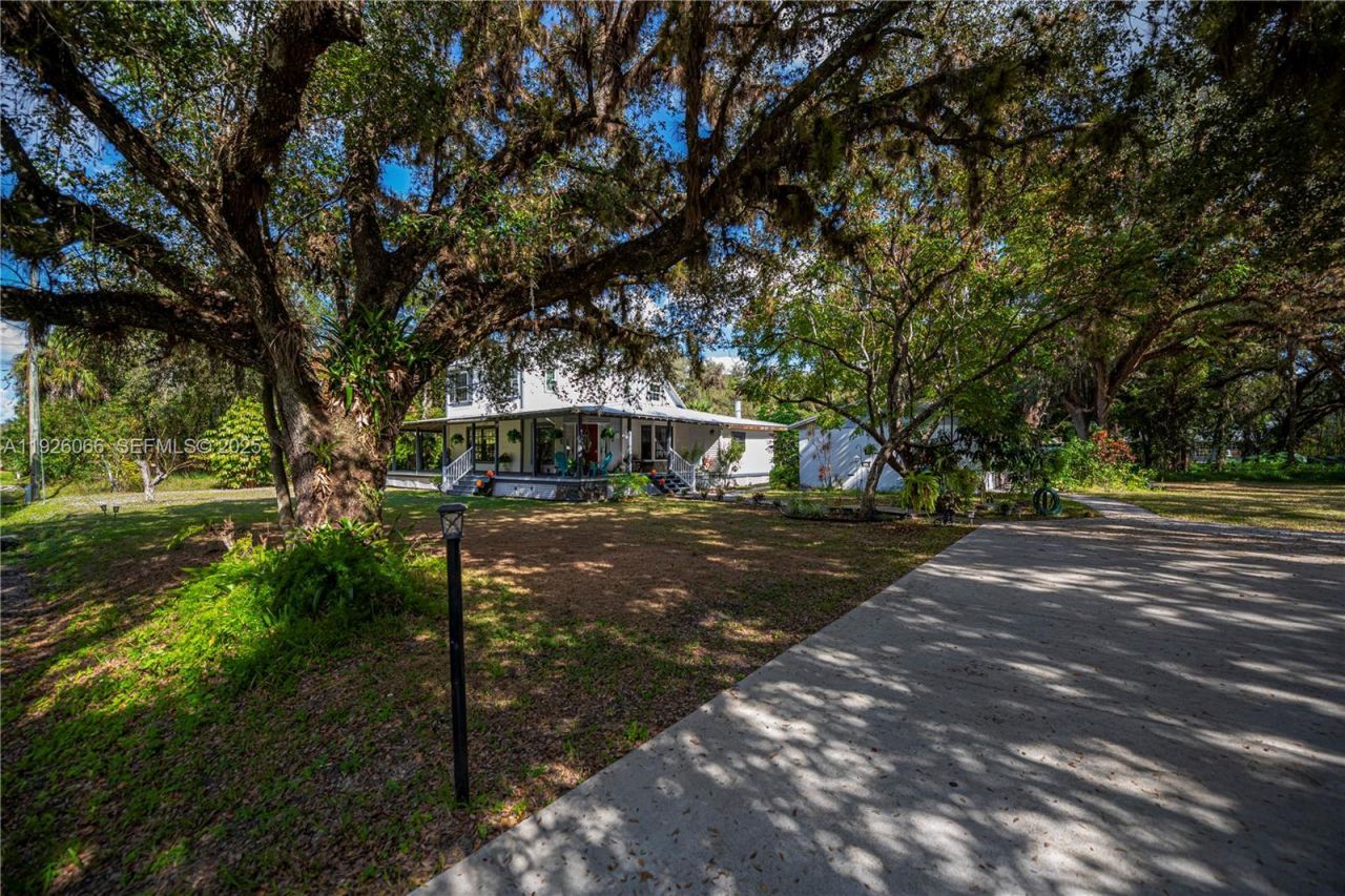 105 S Oak, La Belle, FL 33935 Photo