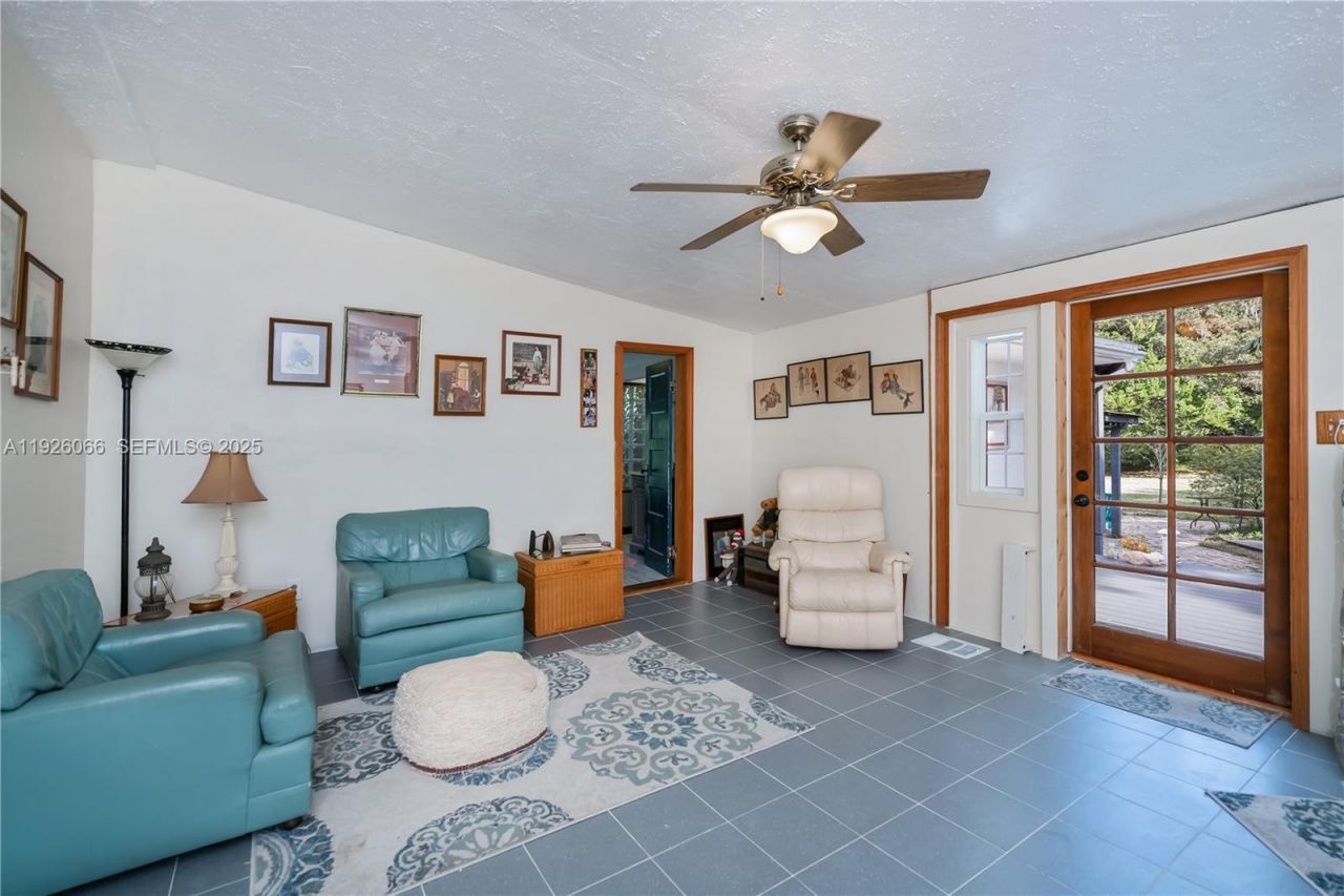 105 S Oak, La Belle, FL 33935 Photo