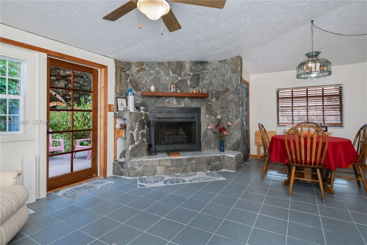 105 S Oak, La Belle, FL 33935 Photo