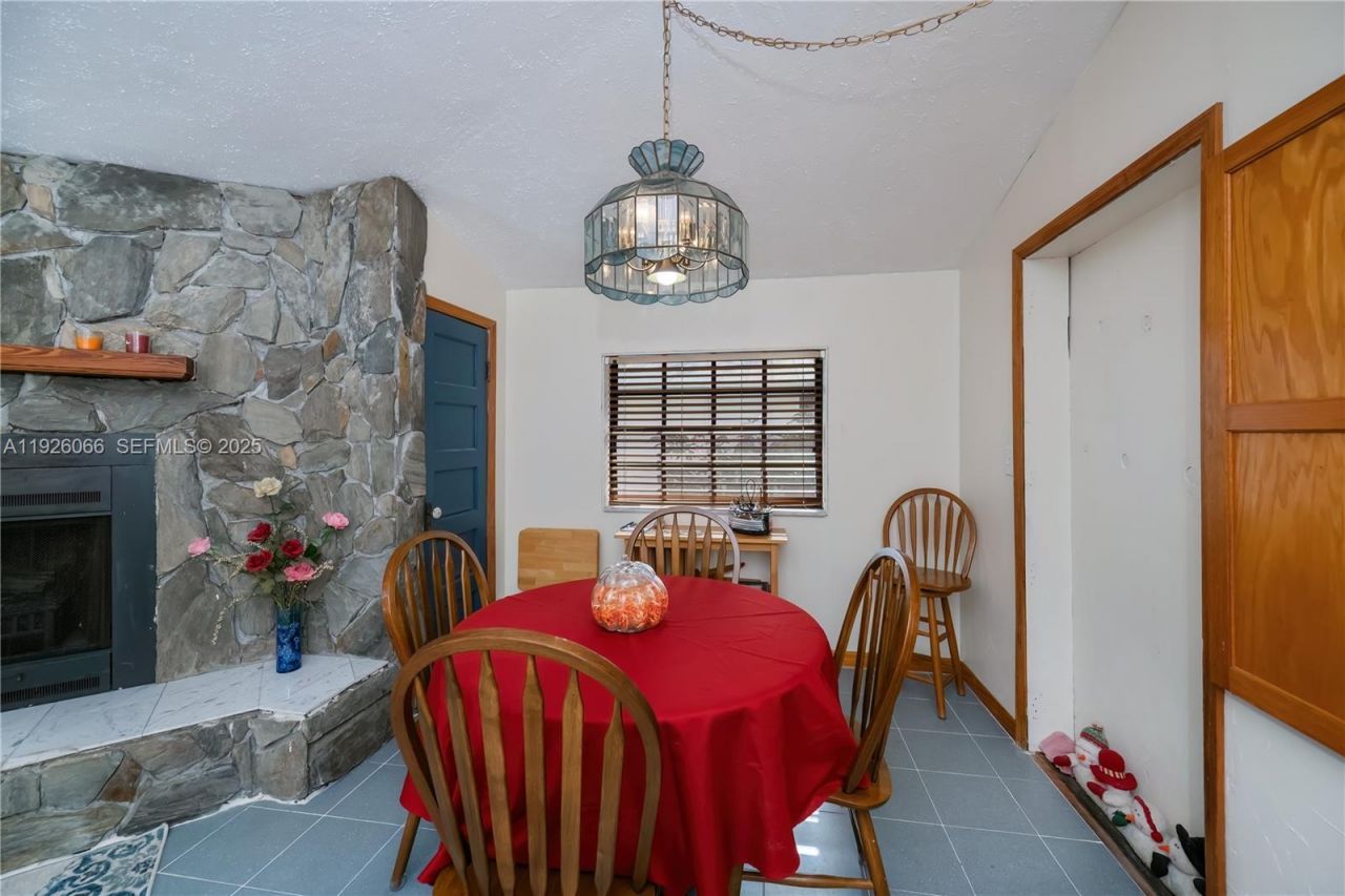 105 S Oak, La Belle, FL 33935 Photo